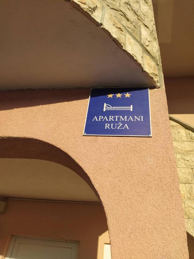 Apartmani Ruza Vir Buitenkant foto