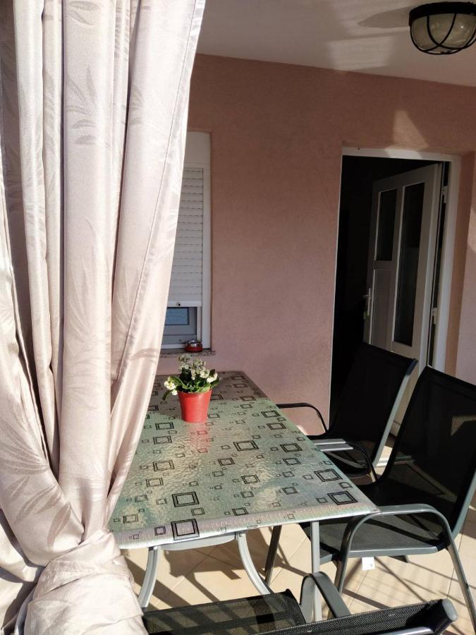 Apartmani Ruza Vir Buitenkant foto