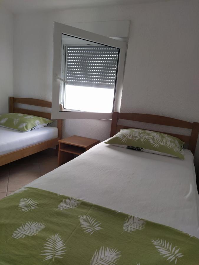 Apartmani Ruza Vir Buitenkant foto
