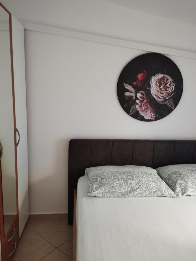 Apartmani Ruza Vir Buitenkant foto
