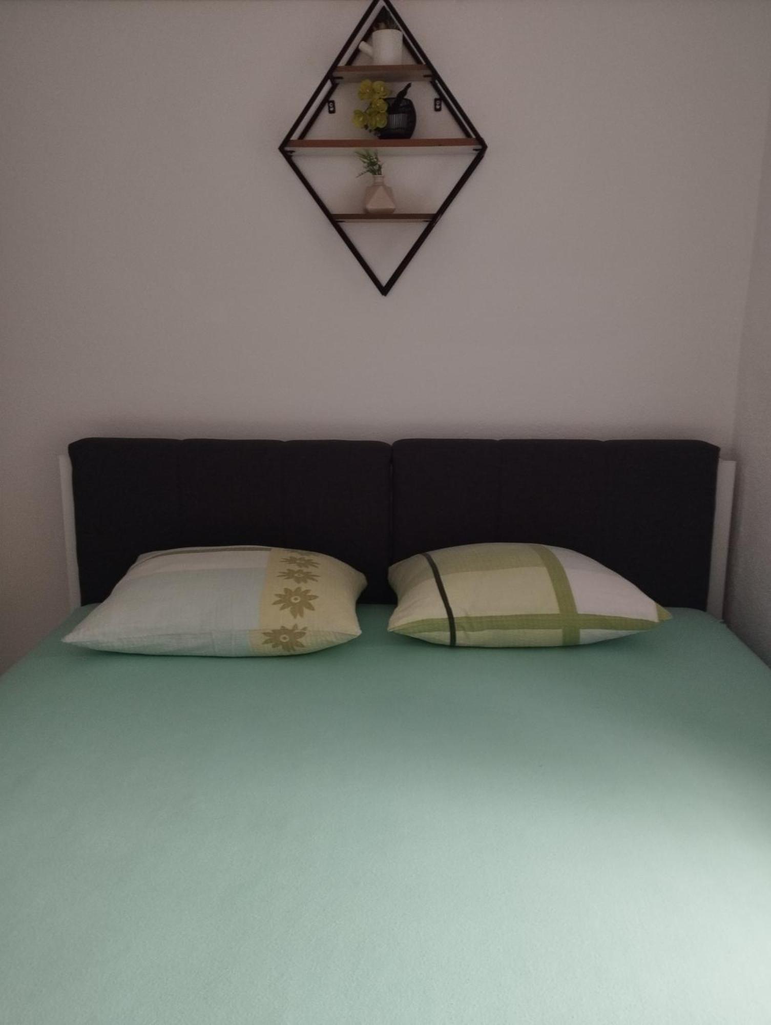 Apartmani Ruza Vir Buitenkant foto